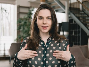 Noble, intellectual and fashionable ladies' shirts
