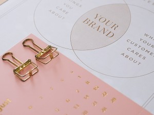 Stylish, simple, creative message folder