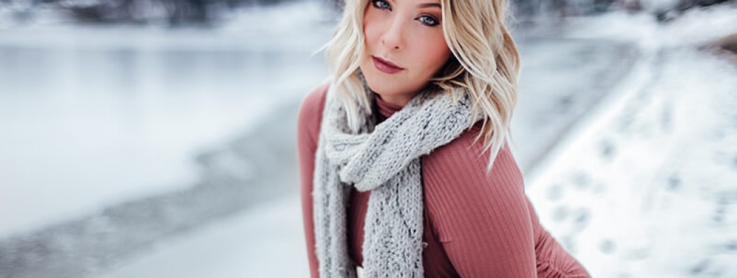 Stay Cozy and Chic This Winter with a Classic Ladies' Scarf Stay Cozy and Chic This Winter with a Classic Ladies' Scarf