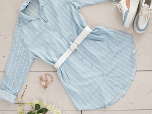 The Elegance of Women's Belts: A Blend of Function and Fashion