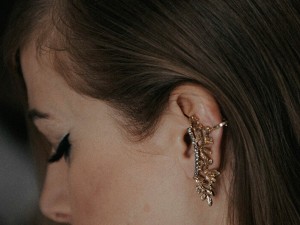 From Taobao to Shelves: How OpenChinaCart Simplifies Global Sourcing of Butterfly Ear Cuffs